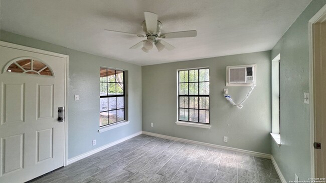 Building Photo - 1218 NW 23rd St