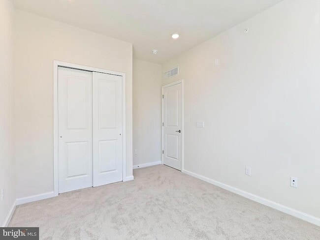 Building Photo - 1310 Parker Blvd