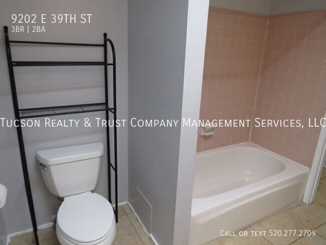 Building Photo - 9202 E 39th St
