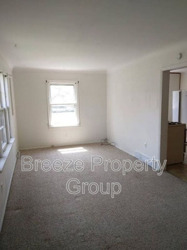 Building Photo - 3405 Beaumont Dr