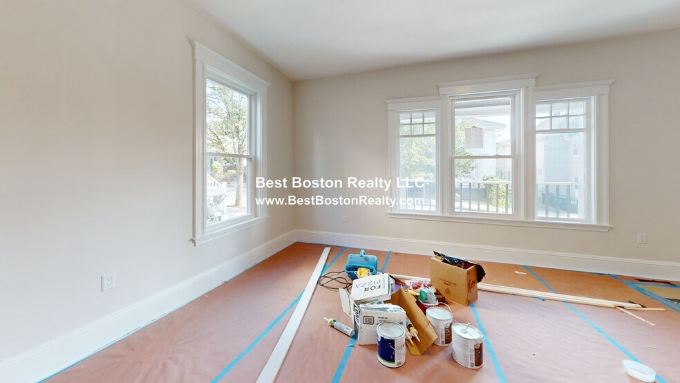 Building Photo - 47 Curtis Ave