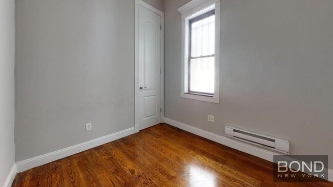 Building Photo - 697 Tenth Avenue