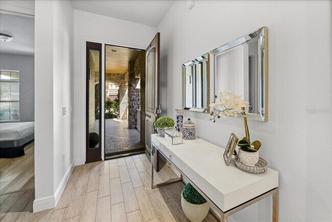 Building Photo - 8746 Crescendo Ave