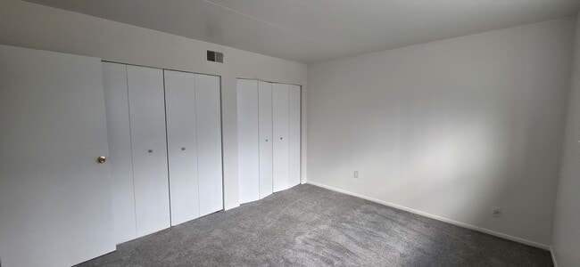 Building Photo - Stony Creek 2 Bedroom 2 Bath condo for rent $1,999/month including electric, gas, water, sewer an...