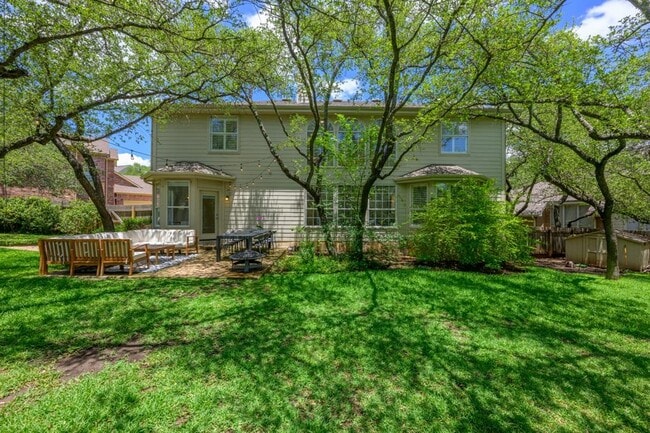 Building Photo - 12329 Pleasant Hill Ct