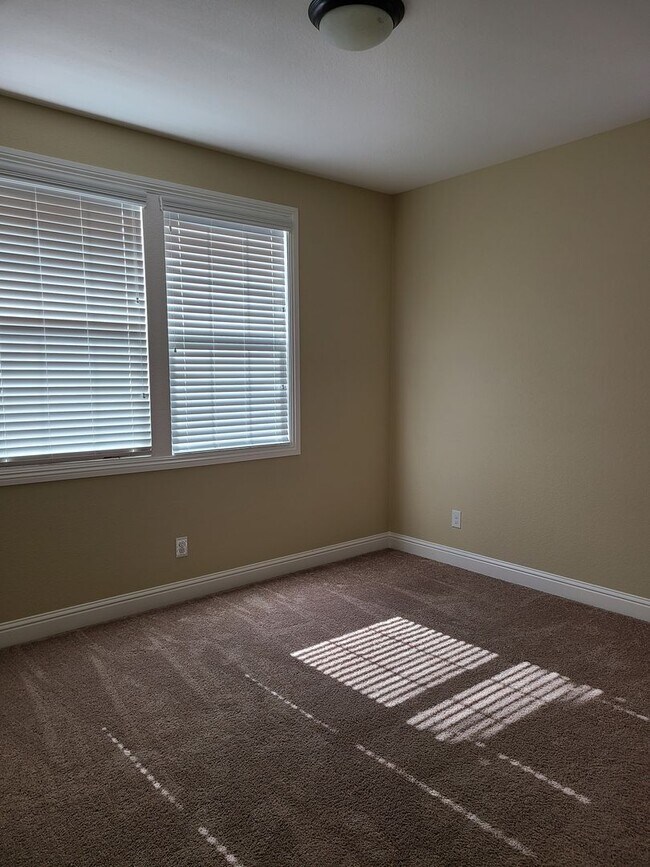 Building Photo - 177 Colner Cir