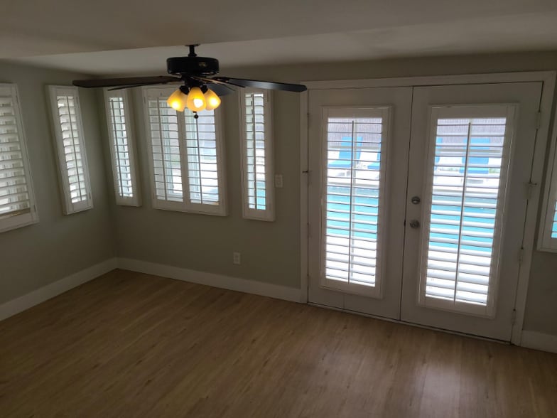 Building Photo - 413 W Acacia Ave