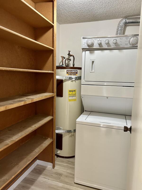 Building Photo - 103 La Villa Dr