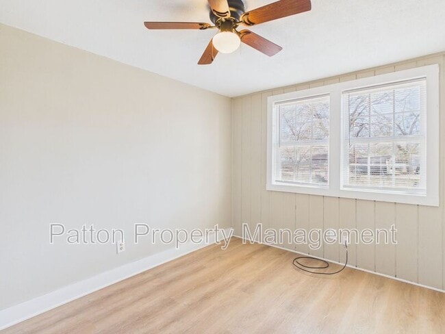 Building Photo - 3411 S Polk St