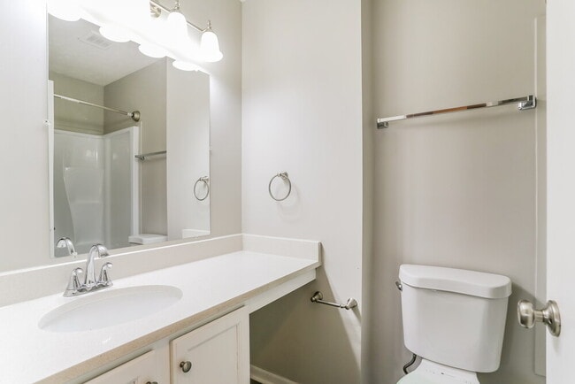 Building Photo - 1056 Leclerc Pl