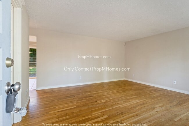 Building Photo - Two-Bedroom Ranch-Style Home in Bonny Slope!