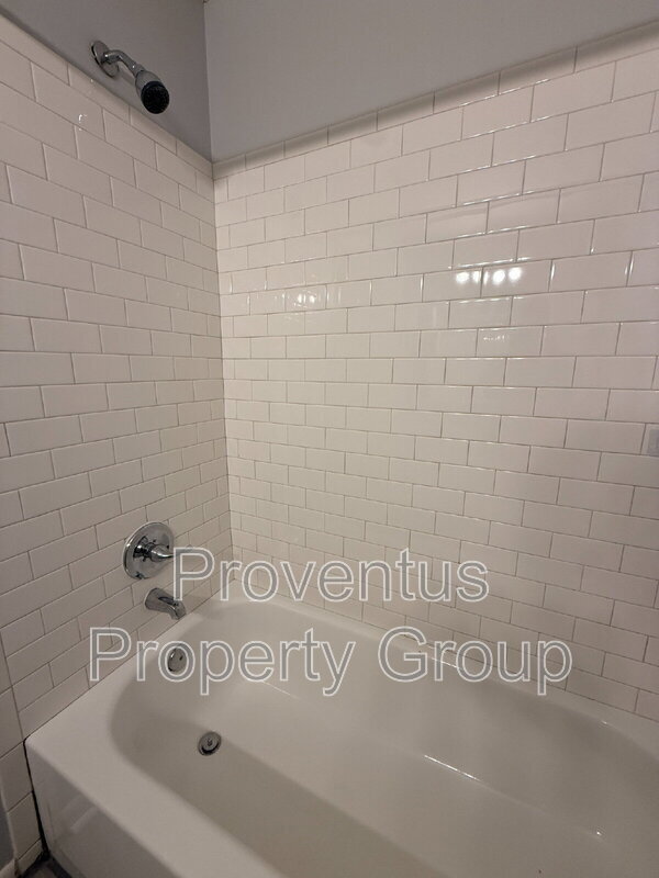 Building Photo - 1330 Pinnacle Dr