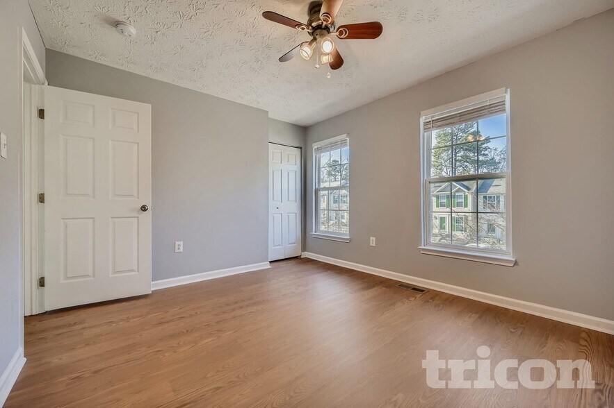 Building Photo - 8301 Water Lily Way