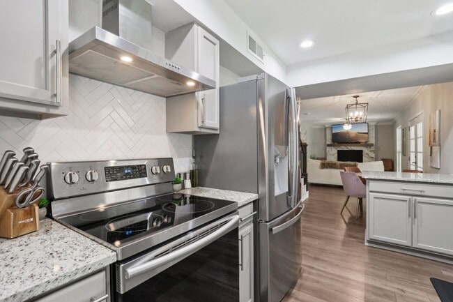 Building Photo - Beautifully Renovated Home with a Large Yard