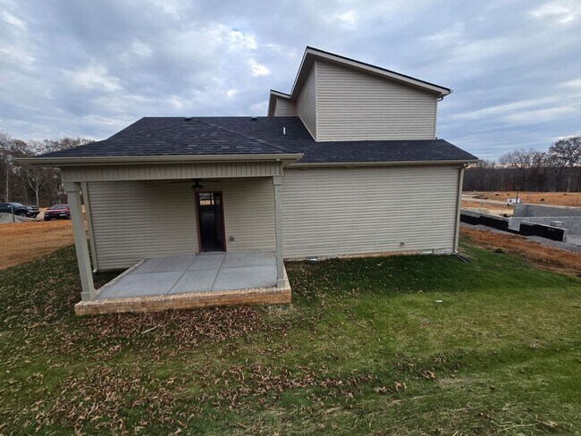 Building Photo - 1 Month Free Rent! Jasper New Construction...