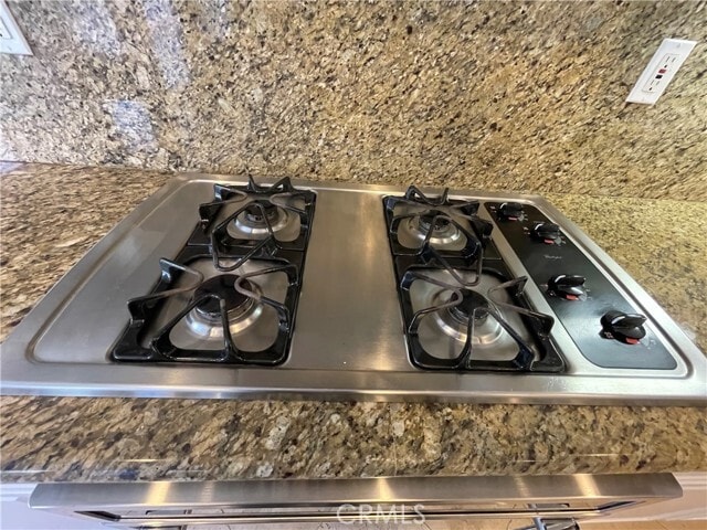 Building Photo - 16 Kingsway Dr