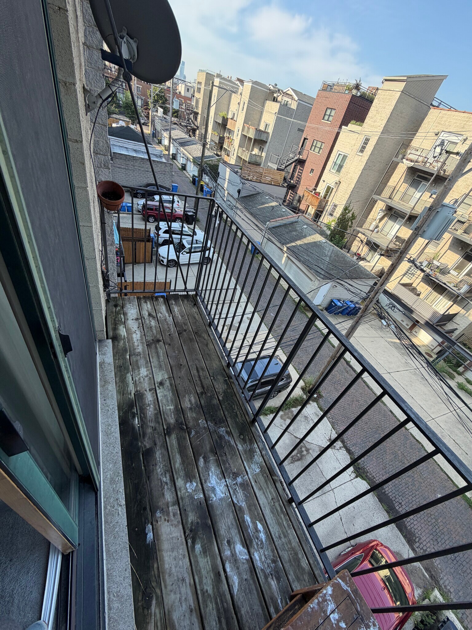 Building Photo - 1528 N Hudson Ave
