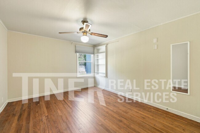 Building Photo - 2511 Cathay Wy