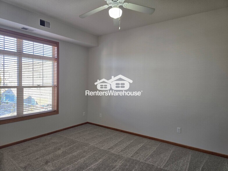 Building Photo - 9630 Independence Cir