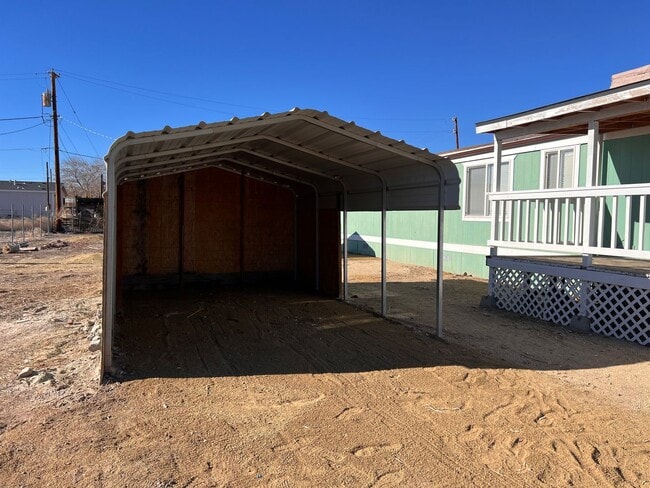 Building Photo - Two bedroom manufactured home in Silver Springs, NV