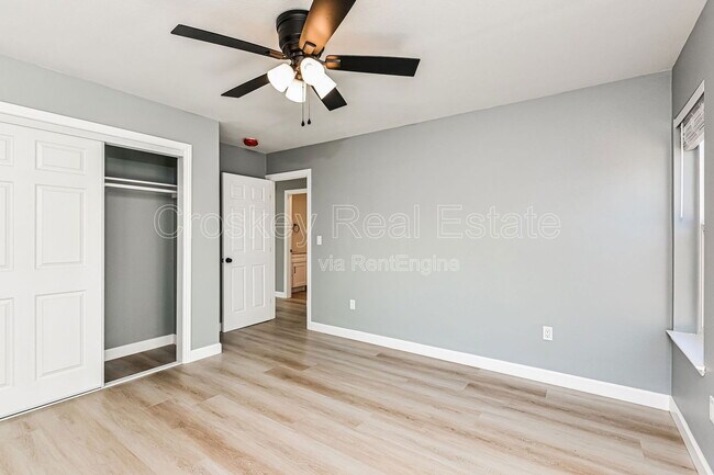 Building Photo - 45 Banchio St