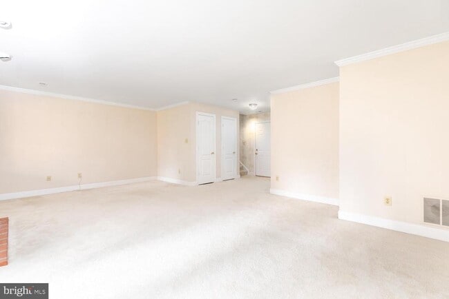 Building Photo - 8165 Madrillon Ct