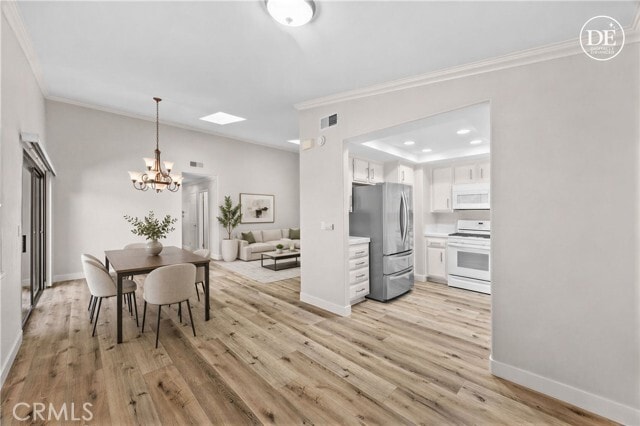 Building Photo - 8933 Yolo Cir