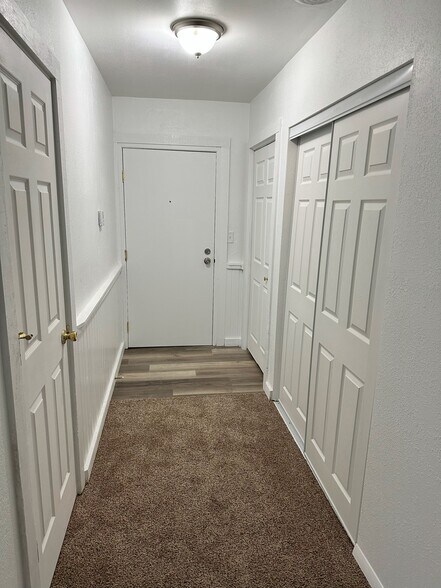 Entry - 155 E Wisconsin Ave
