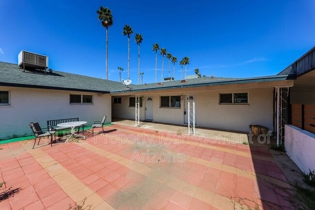 Building Photo - 3237 N 66th St