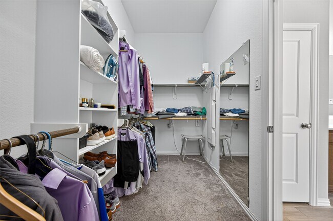 Building Photo - 4550 Shallow Ember Dr