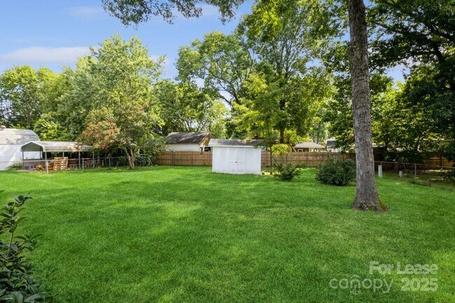 Building Photo - 2510 O'Hara Dr
