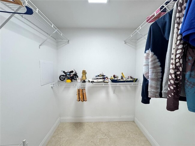 Building Photo - 220 Milford St