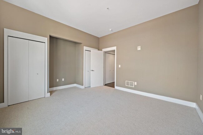 Building Photo - 1101 Locust St