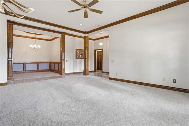 Building Photo - Beautiful 4 Bedroom Home with Pool – Available Now!