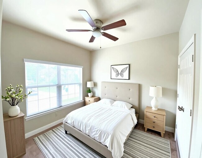 Building Photo - 50 Woodland Hills Dr