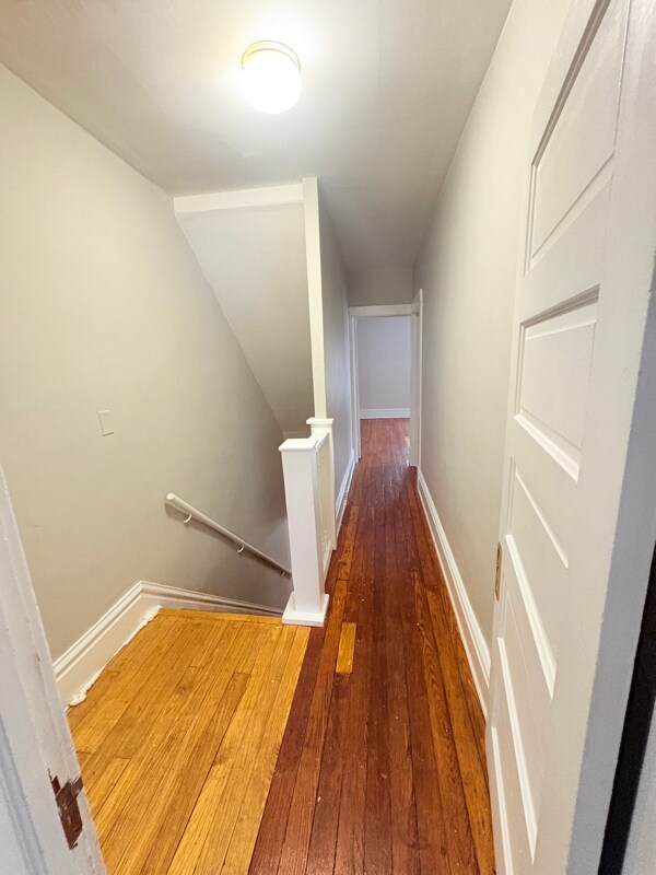 Building Photo - 962 Dunham St SE