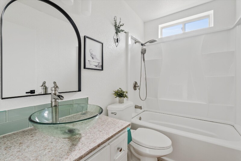 Building Photo - 9632 N 58th Ln