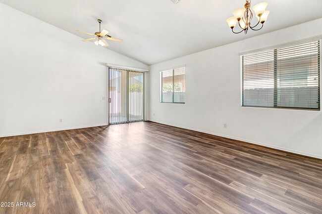 Building Photo - 17228 W Elm St