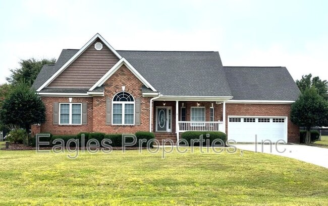 Primary Photo - 608 Adler Ln
