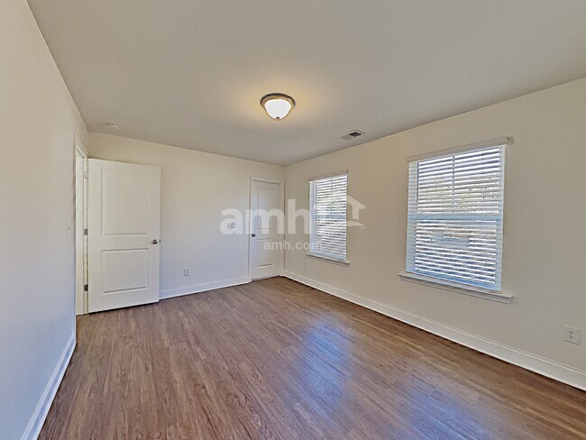 Building Photo - 2464 Napa Valley Dr