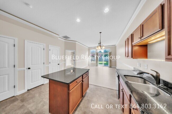 Building Photo - 562 Wesberry Cir