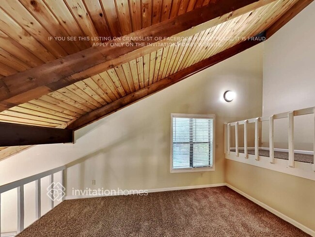 Building Photo - 4931 Tremont Dr NE