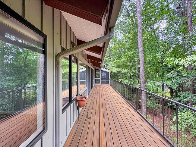 Building Photo - 609 Indian Springs Ct