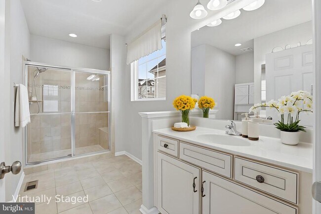 Building Photo - 10512 Blazing Star Lp