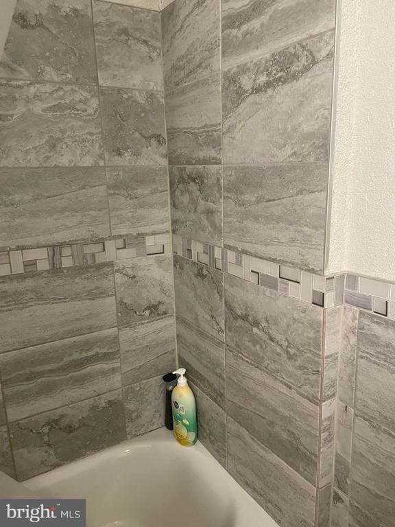 Building Photo - 695 W Kings Hwy