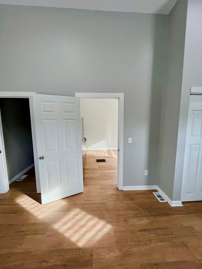 Building Photo - 1518 Howard St