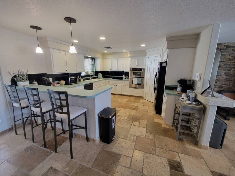 Building Photo - 2846 Seville Ln