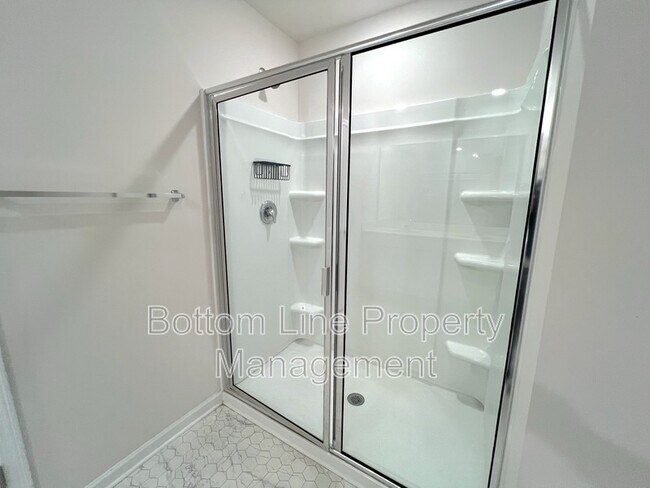 Building Photo - 1603 Blue Velvet Ln