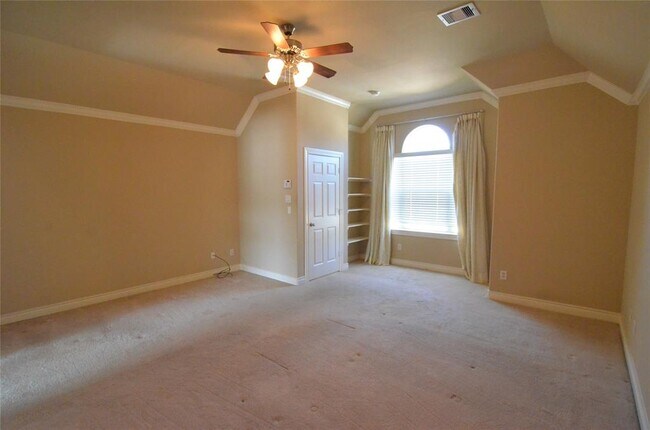 Building Photo - 9006 Harbor Hills Dr