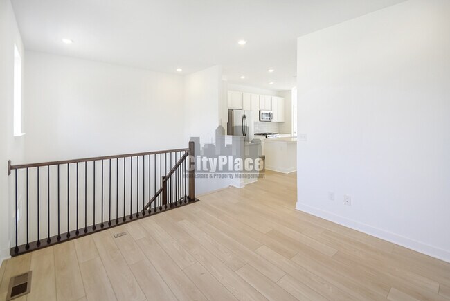 Building Photo - 6574 Halsey St